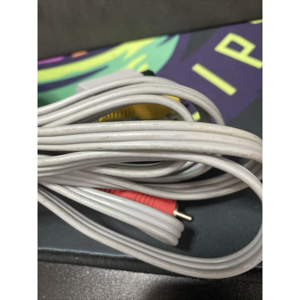 Official Genuine Nintendo Wii / Wii U AV Composite Cable (RVL-009) A1
